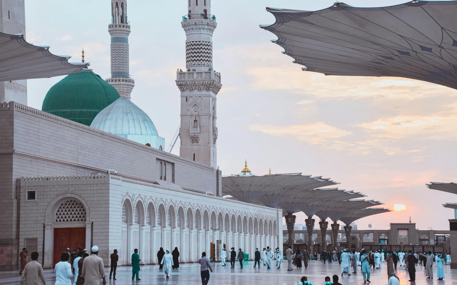 The courtyard of Masjid an-Nabawi